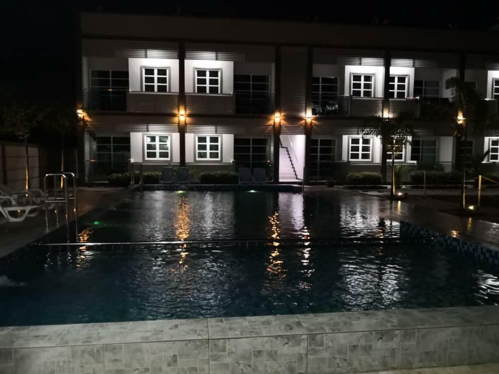 Aneeda Inn Pantai Cenang  Exterior foto