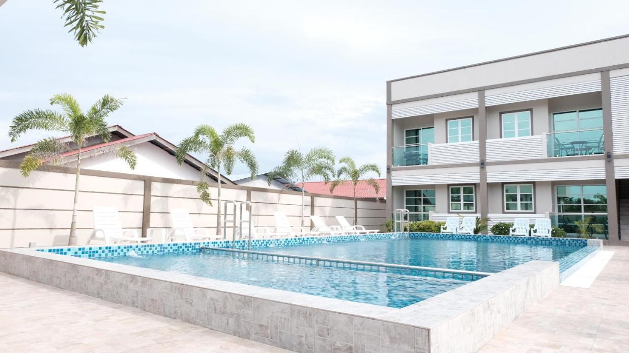 Aneeda Inn Pantai Cenang  Exterior foto